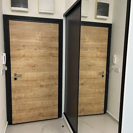 Апартаменти Apartment *